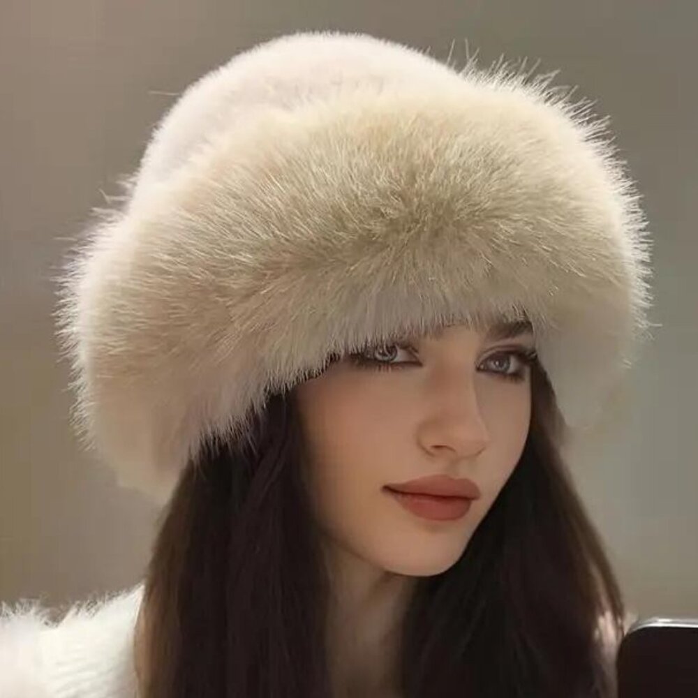 WINTER HAT in Cream